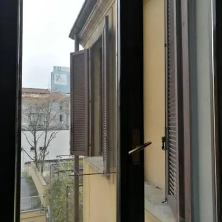 Bilocale Zona Isola 5 Minuti Metro Mm5 - Pollaiuolo