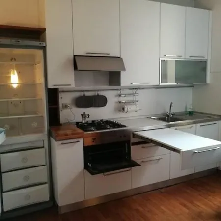 Apartamento Bilocale Zona Isola 5 Minuti Metro Mm5 - Pollaiuolo *