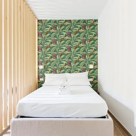 Guesthost - Forlanini M4 Modern With Balcony Appartamento