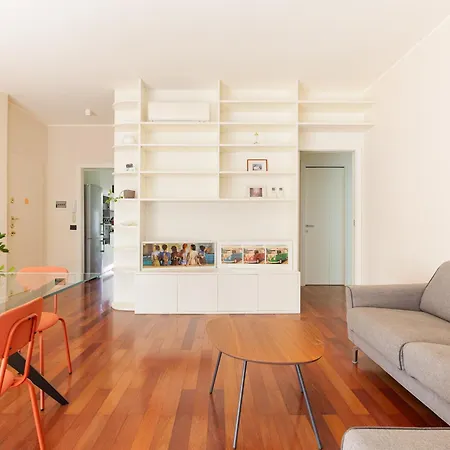 Lambrate Fs Spacious With Balcony Апартаменты *