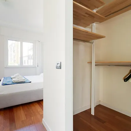 Апартаменты Lambrate Fs Spacious With Balcony *