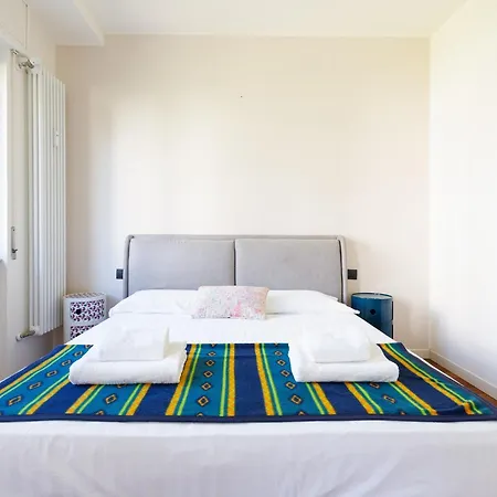 Lambrate Fs Spacious With Balcony Апартаменты Милан