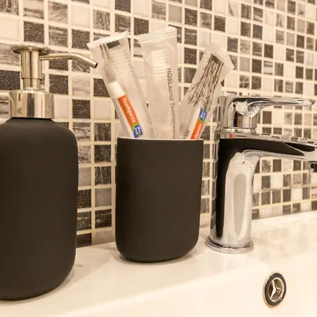 Loft Luxury Design- With 2 Bedrooms -wifi Ultra-5min Metro Apartamento