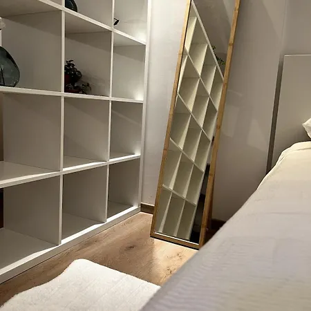 Pola's House アパート