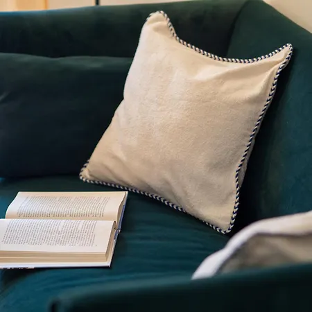Appartement Stylish Flat With Balcony - 15 Min To Duomo *
