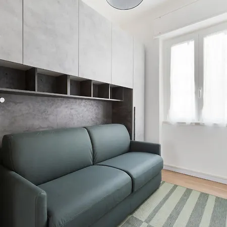 Guesthost - Corso Lodi Modern With Balcony Mediolan