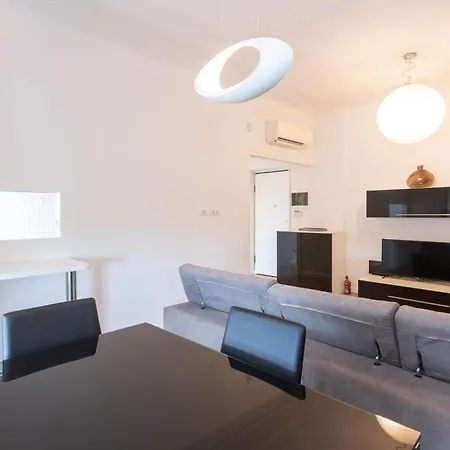 Ampio Bilocale Dateo - Mirable Pm Apartamento *