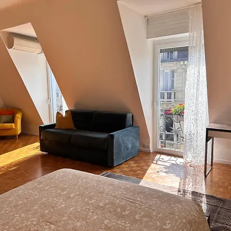 Easy Isola, For An Easy Milaan