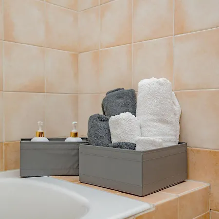 Arcimboldi Terrace - Parking Private Included, Free Wifi & Ac *