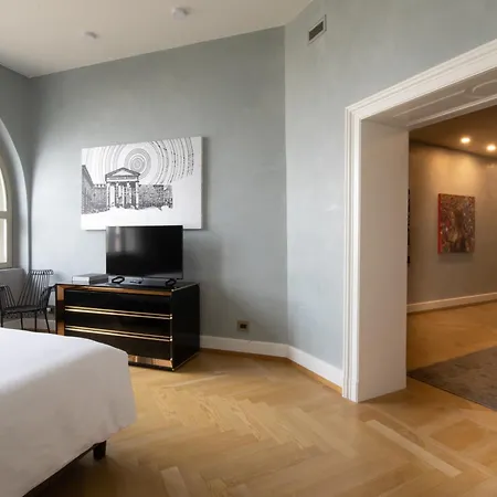 Hotel Galleria Vik - Townhouse Galleria - Small Luxury Of The World 5*