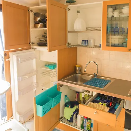 Apartament Deluxe Skyline Fantastic View Attic 6-7 Guests, One Bathroom, With Terrace And Pool Near To 2 Metro Lines And Well Connected To Airport And Train Stationand, Easy Parking Nearby