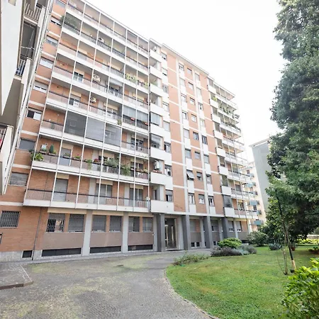 Splendido In Zona Citta Studi Апартаменты *