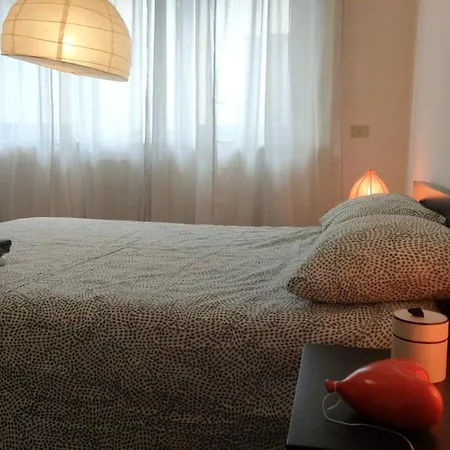 Apartamento Very Big At 3 Minutes On Foot From Duomo Cathedral Milán