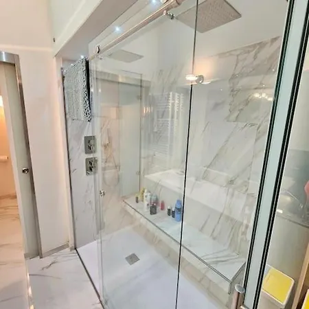 Di Pregio In Centro A דירה *