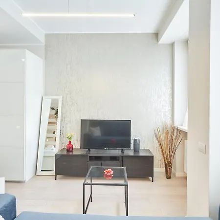 Easylife - - Magenta 32 - Cadorna ميلان