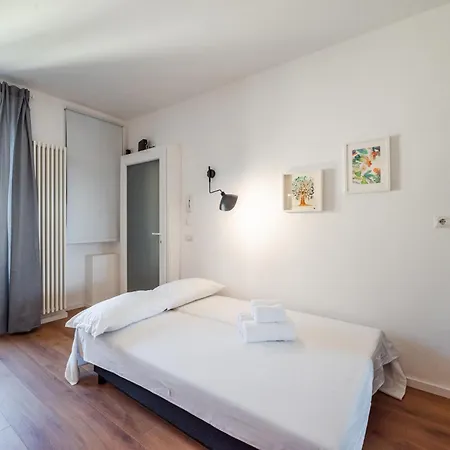 Padova's Nest - Close To Metro Apartment *