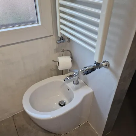 아파트 Bilocale Moderno Viale Umbria