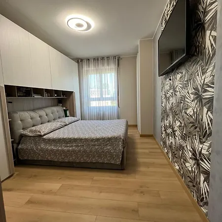 Apartamento Nuova E Comoda