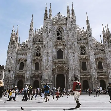Carlo - 15 Min From Duomo * Μιλάνο