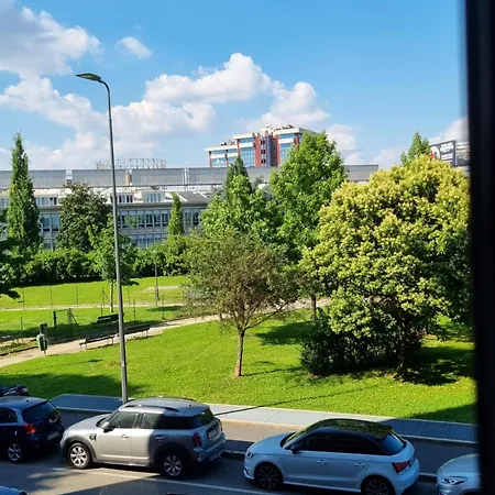 Maragda House Linate - Duomo- San Babila Appartement Milaan