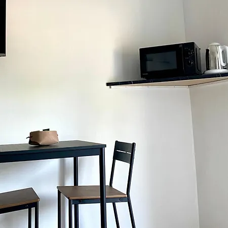 Moderno Ed Elegante Loft Con Balcone *