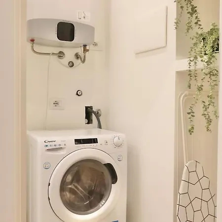 Mini Attic In Center Corso Buenosaires * ميلان