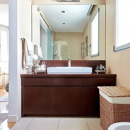 3br With A Great Location - What'app - 0039-3512-039-610 - For Reservations! דירה מילאנו