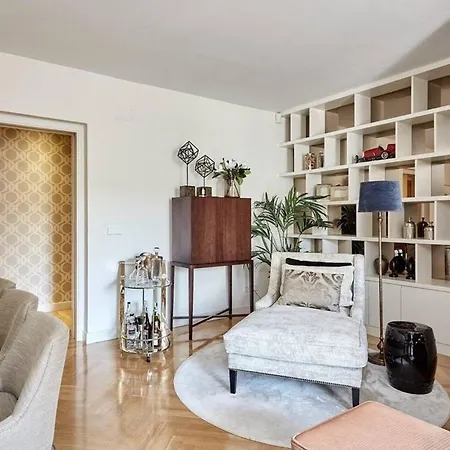 דירה 3br With A Great Location - What'app - 0039-3512-039-610 - For Reservations!