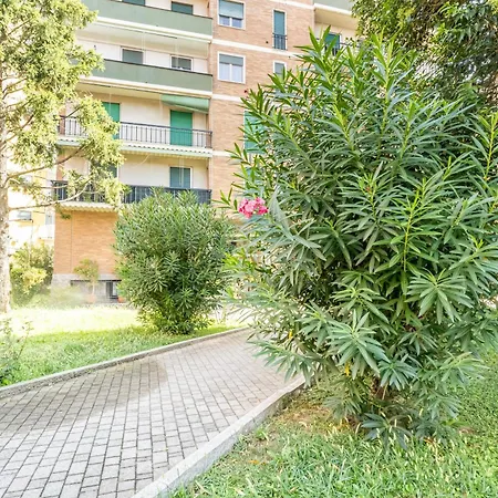 Guesthost - Forlanini M4 Modern With Balconies