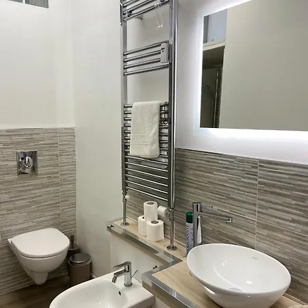 Bright 2 Min From Metro-centrale&duomo * 밀라노