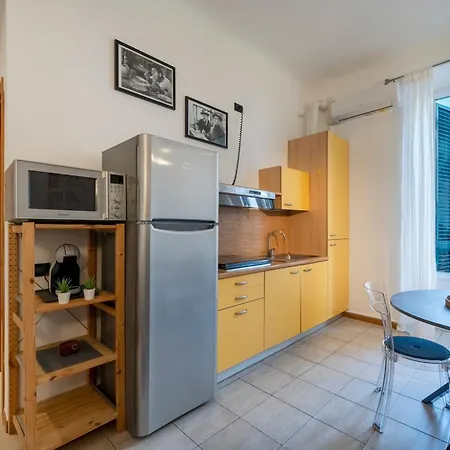 Easylife - - Crema 15 - Porta Romana אורחן *