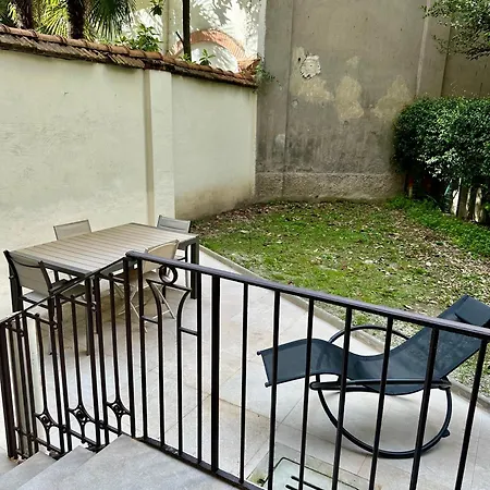 Lr Deluxe - Porta Venezia - Bilocale Con Giardino Privato *