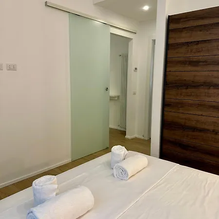 Lr Deluxe - Porta Venezia - Bilocale Con Giardino Privato