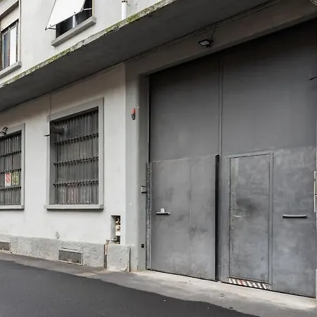 Umbria126 Loft In Zona Dateo Апартаменты *