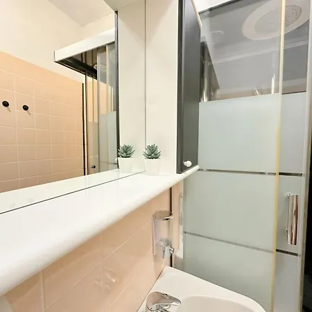 Apartment Esclusivo Rifugio Monti Al Niguarda, *