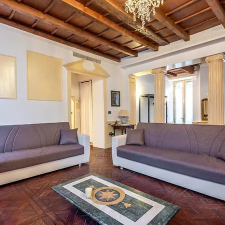 Exclusive 4 Bedrooms Near Duomo * מילאנו