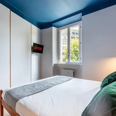 Apartament Life-duomo, Design With Terrace