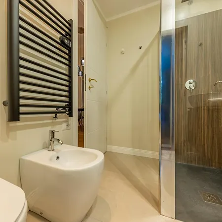 Bosco Verticale - Isola Garden Διαμέρισμα *