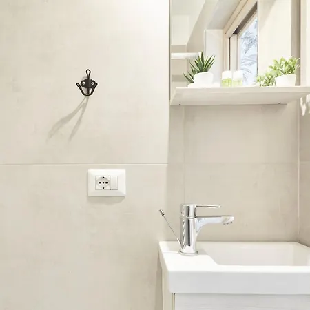 Easylife - - Muratori 10 - Porta Romana