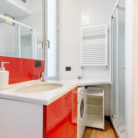 Stayeasy Moscova Terrace - Near Brera & Garibaldi