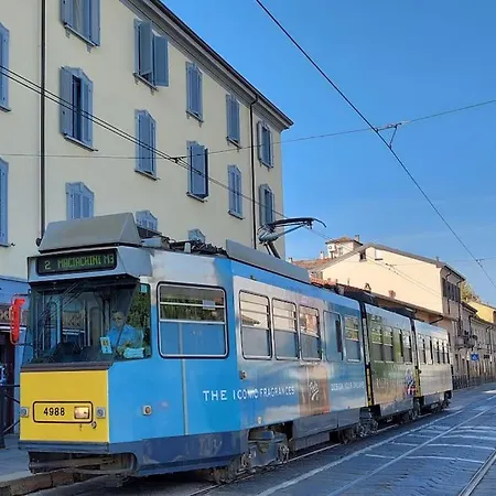 Casa Nanda - Flat Near Navigli And Tortona Area ミラノ