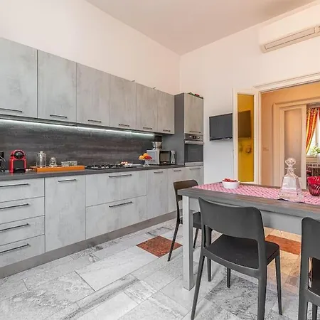 Apartment La Casa Di Ross Milan