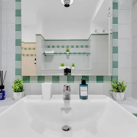 Апартаменты E Luminoso-4 Persone-metro M2 E Navigli *