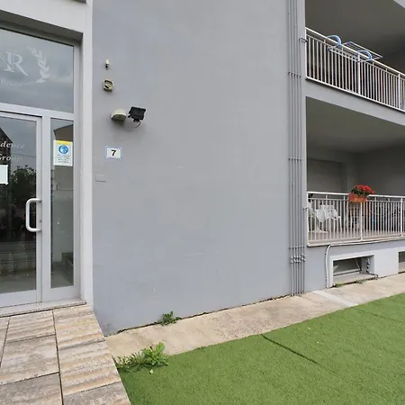 아파트 Primopiano - Bonomi B *