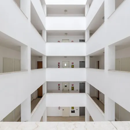 Giulia By Interhome 밀라노