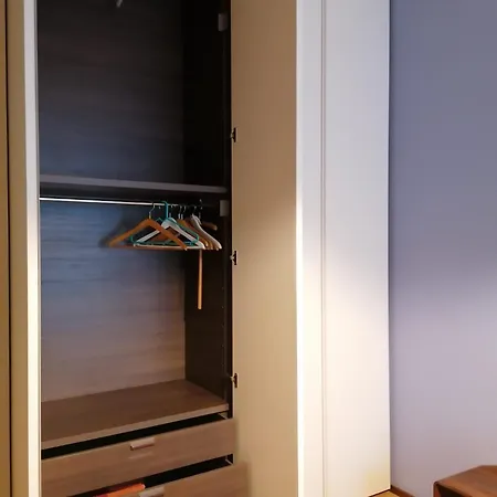Privata Con Bagno E Garage Homestay *