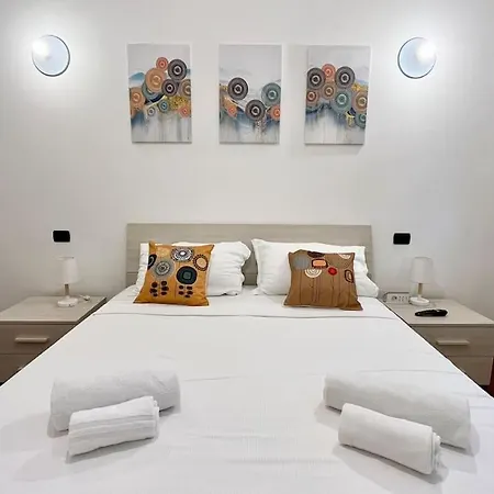 Apartment Station, 4-bed With Terrace