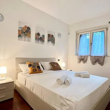 Apartment Station, 4-bed With Terrace