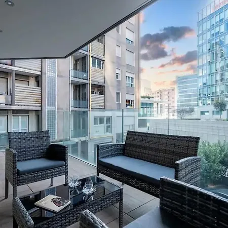 Station, 4-bed With Terrace Apartmán *