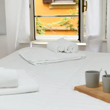 アパート Nest For Two Three Min From Duomo